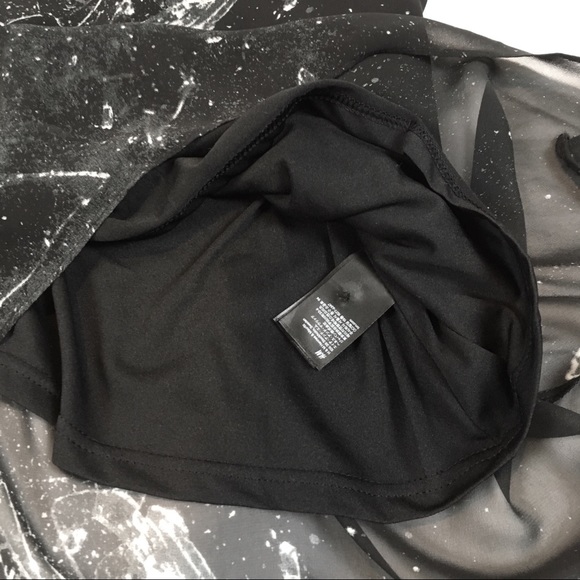 H&M Shattered Glass Tank - Picture 5 of 8